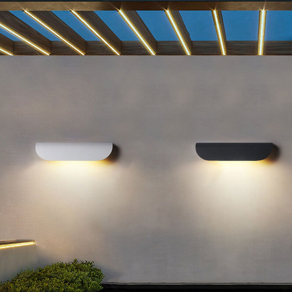Curved Garden Outdoor Light
