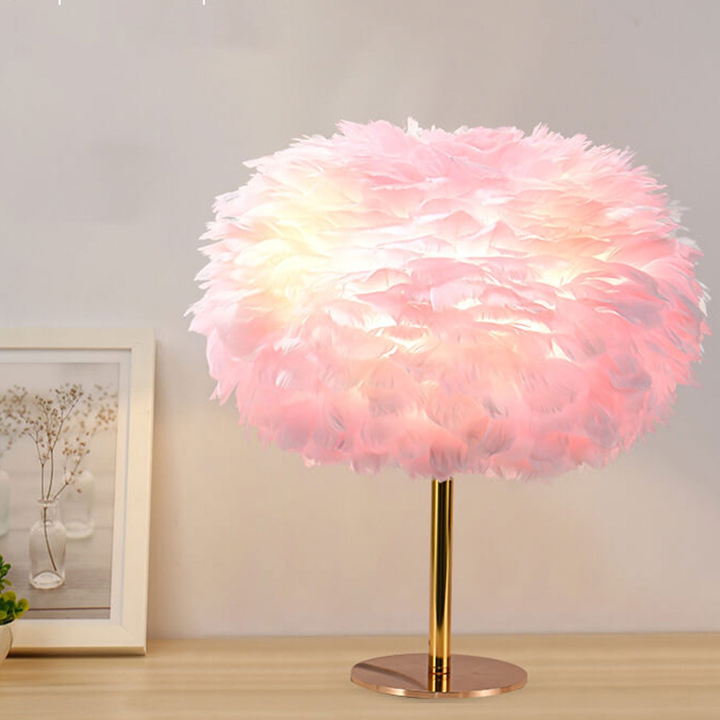 Goose Feather Round Iron Table Lamp