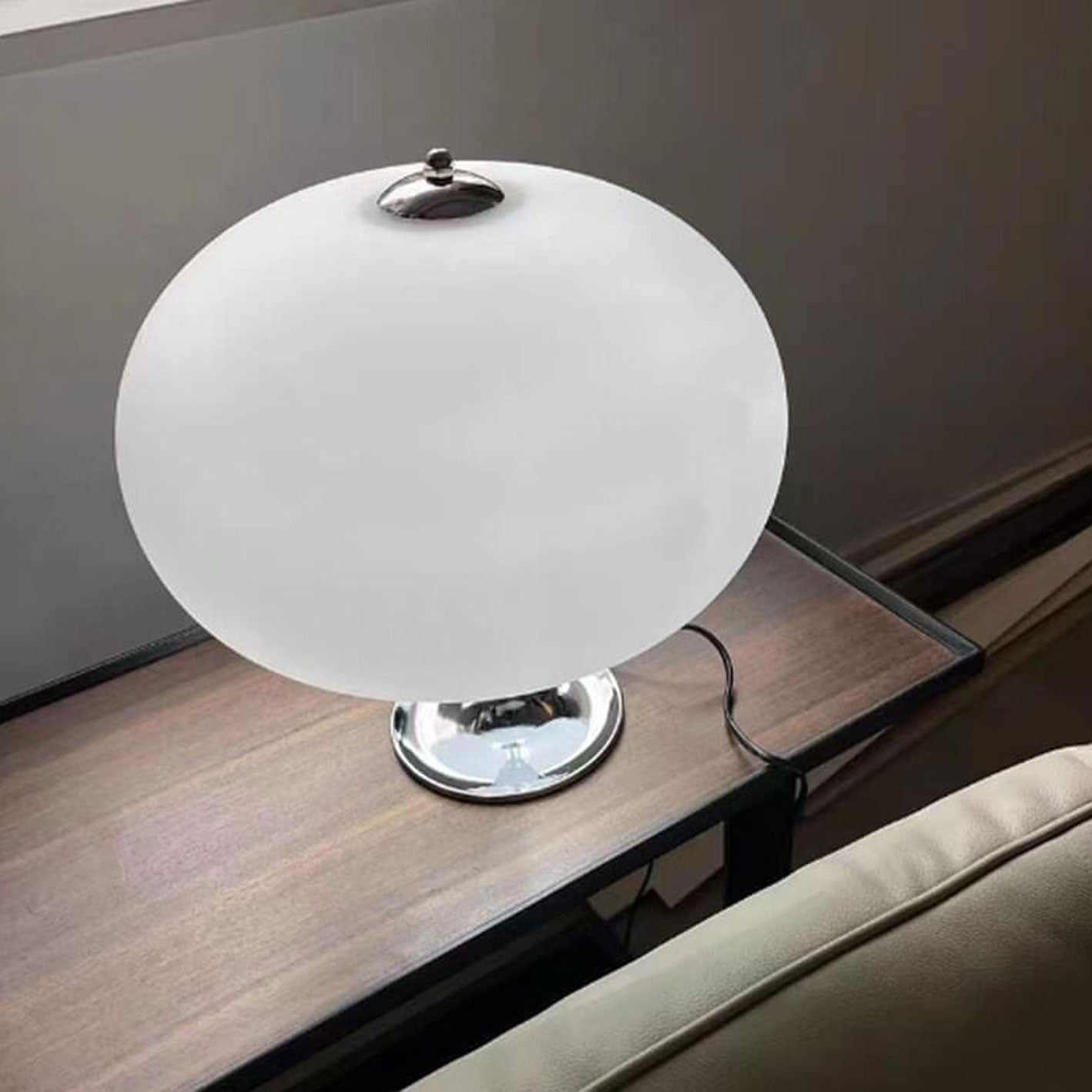 Creamy White Ball 3-Light Table Lamp