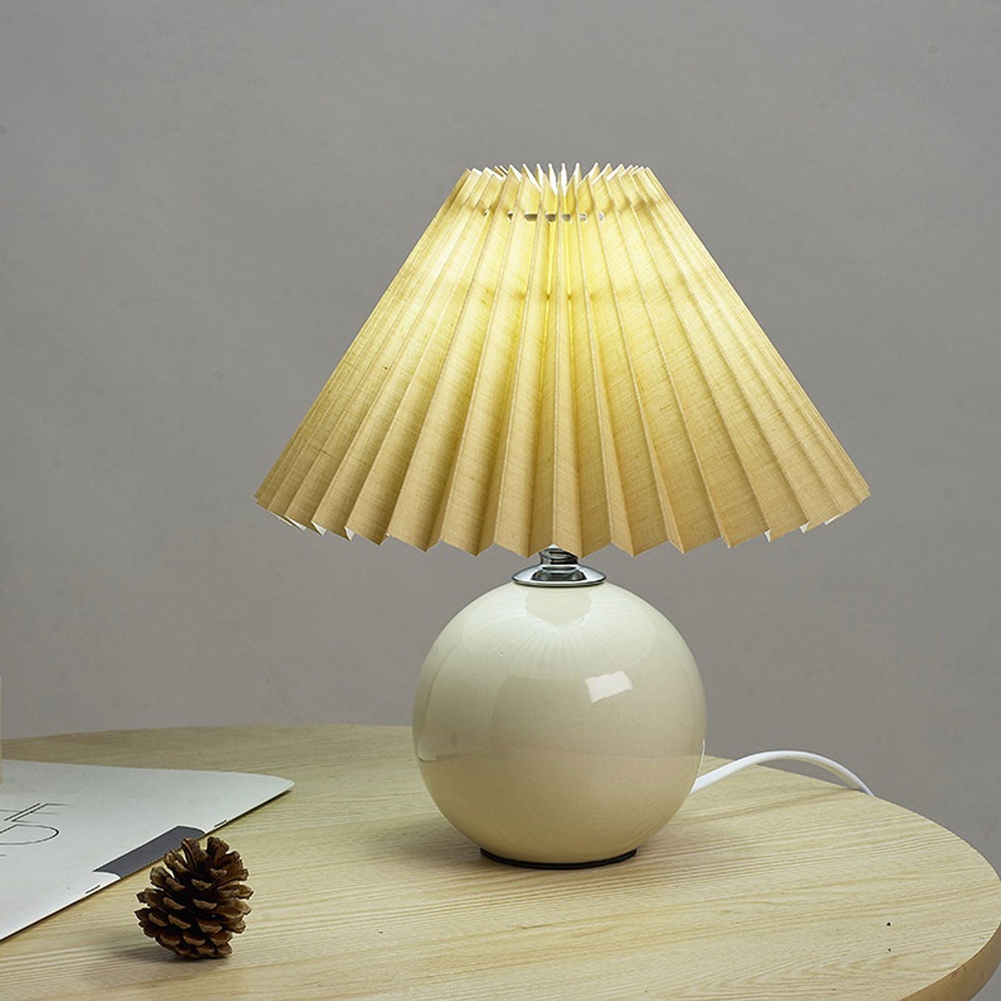 Ceramic Pleated Table Lamp