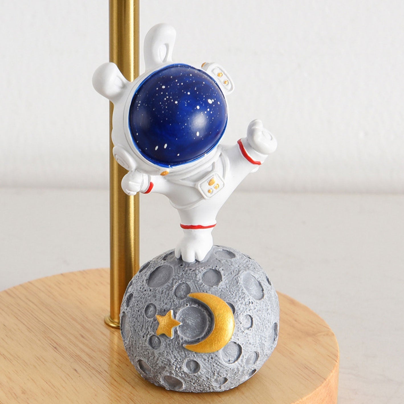 3D Printed Moon Decorative Table Lamp