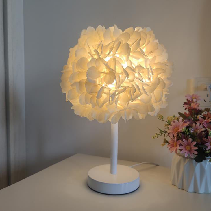 Fabric Flower Ball Table Lamp