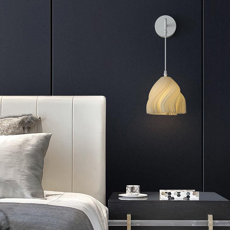 Three-dimensional Petal Design Wall Lamp