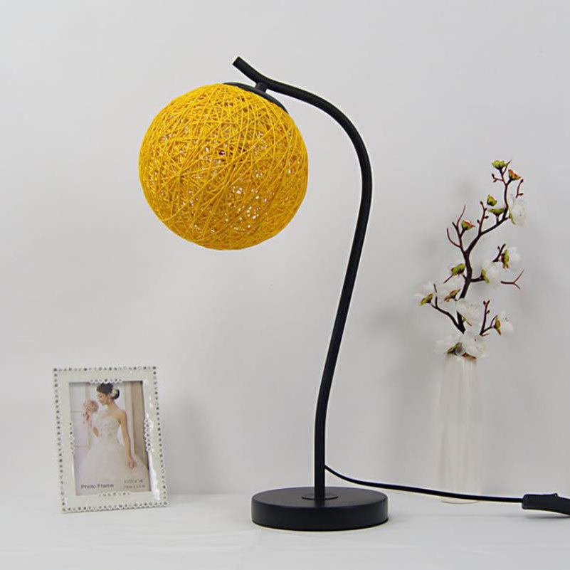Style Twine Rattan Ball Table Lamp