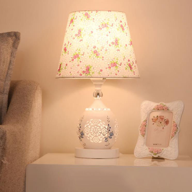Style Ceramic Table Lamp