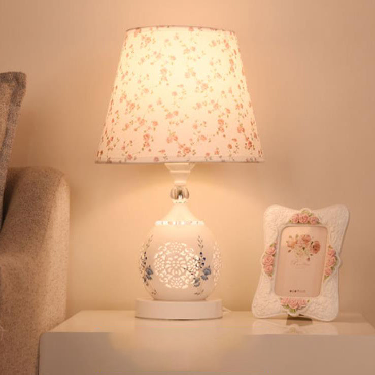 Style Ceramic Table Lamp