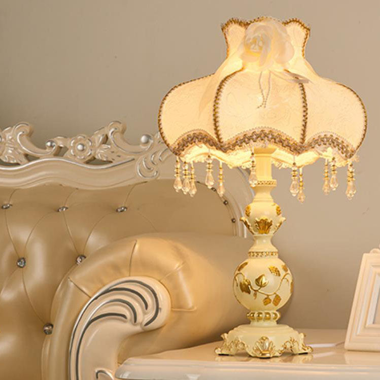 Carving Resin Fabric Alloy Table Lamp