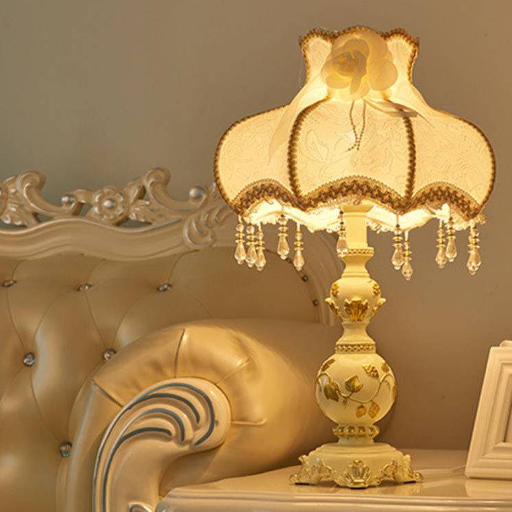 Carving Resin Fabric Alloy Table Lamp