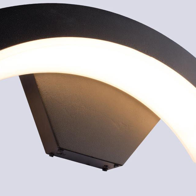 Aluminum Acrylic Curved Outdoor Light