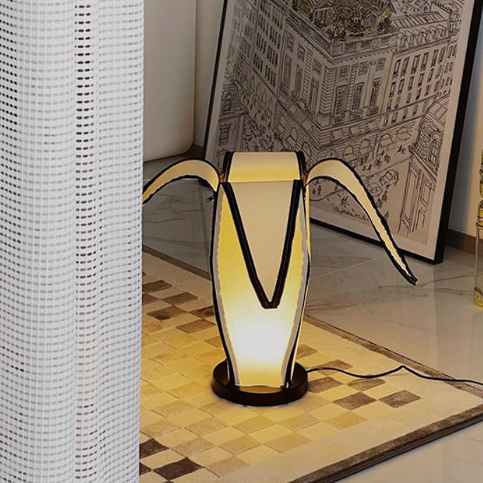 Hardware Fabric Banana Bedroom Table Lamp
