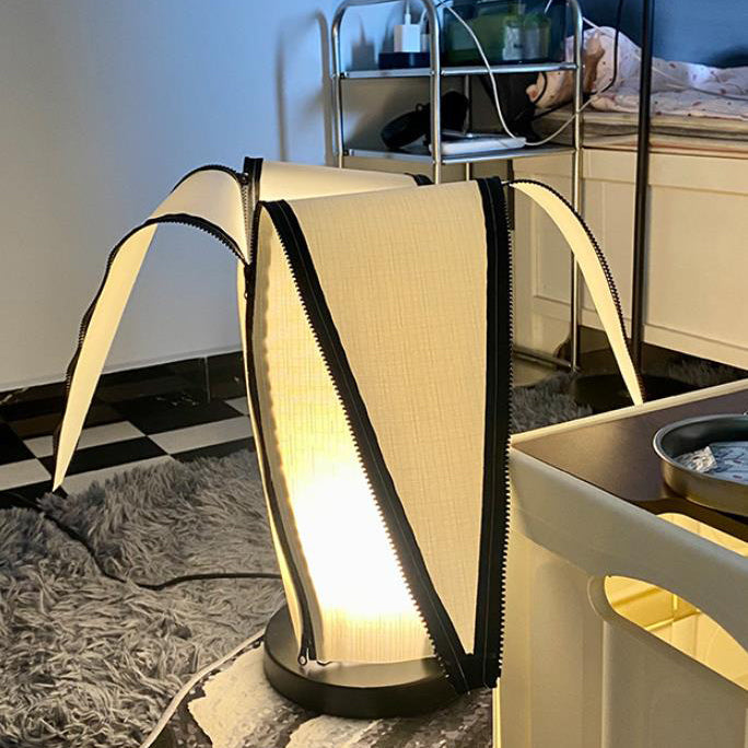 Hardware Fabric Banana Bedroom Table Lamp