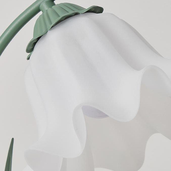 Wrought Iron Acrylic Flower Table Lamp