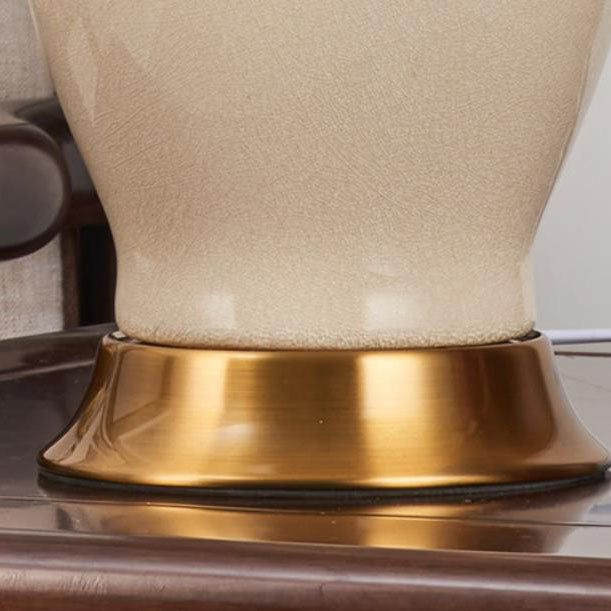 Fabric Round Ceramics Vase Table Lamp