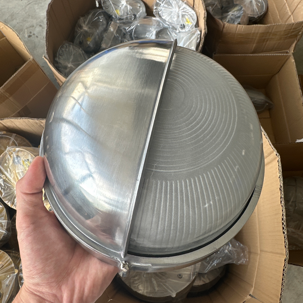 Aluminum Glass Frosted Round Outdoor Light