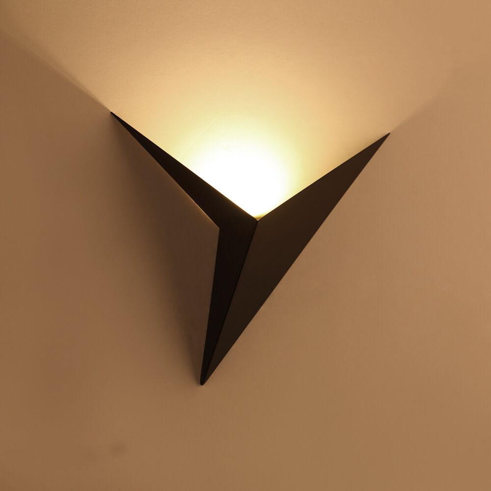 Metal Shaped Triangle Wall Lamp