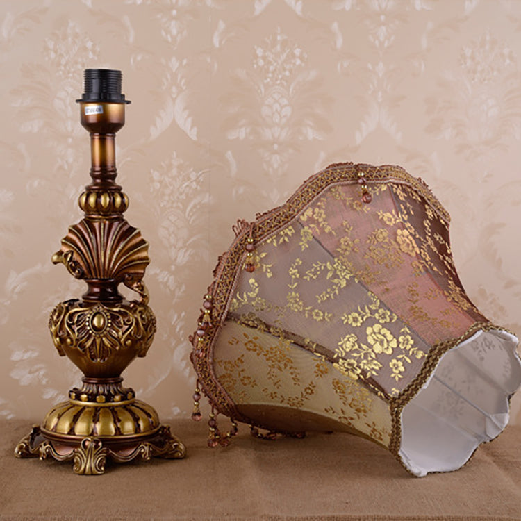 Pastoral Flower Pattern Fabric Table Lamp