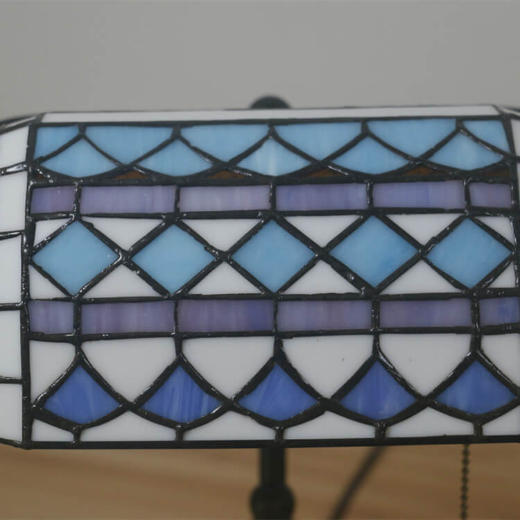European Vintage Tiffany Table Lamp