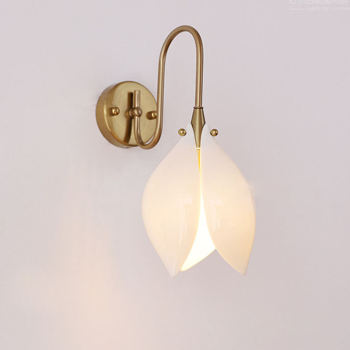 Ceramic Magnolia Flower Shape Wall Lamp