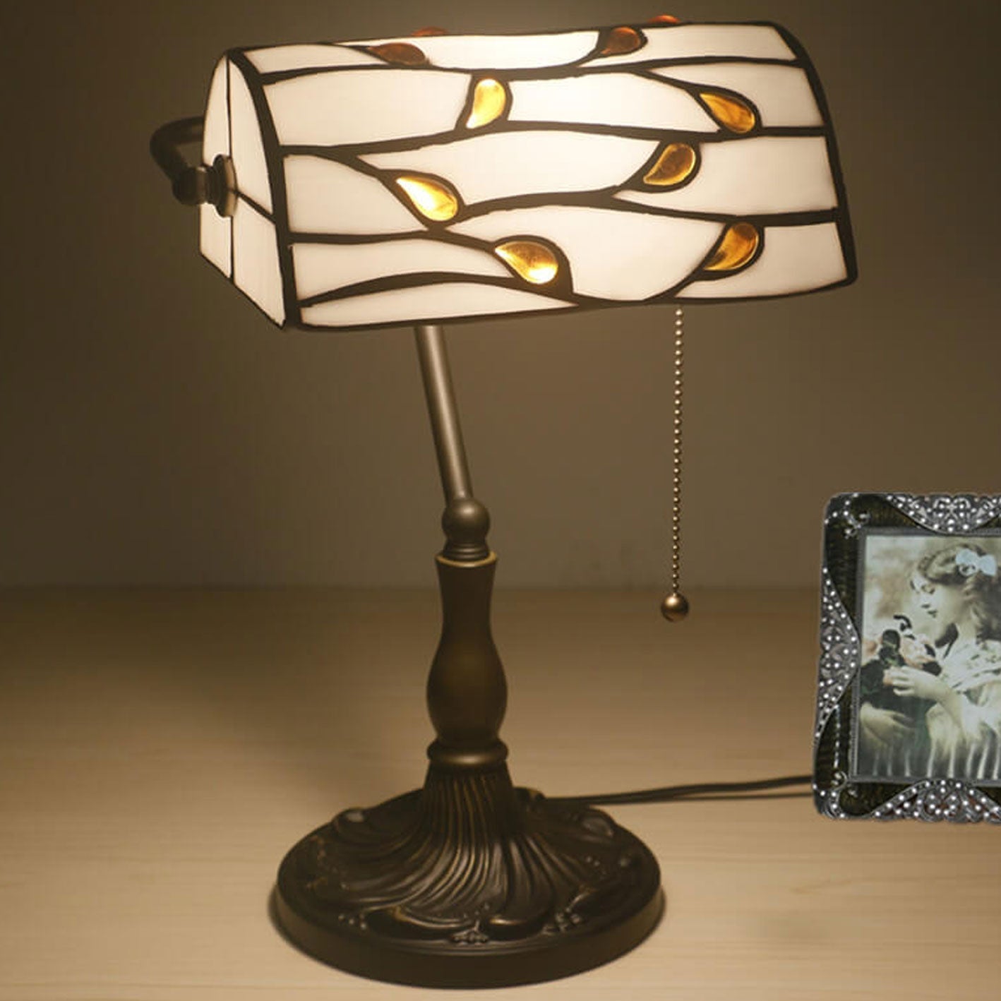 Lucite Beads Design Table Lamp