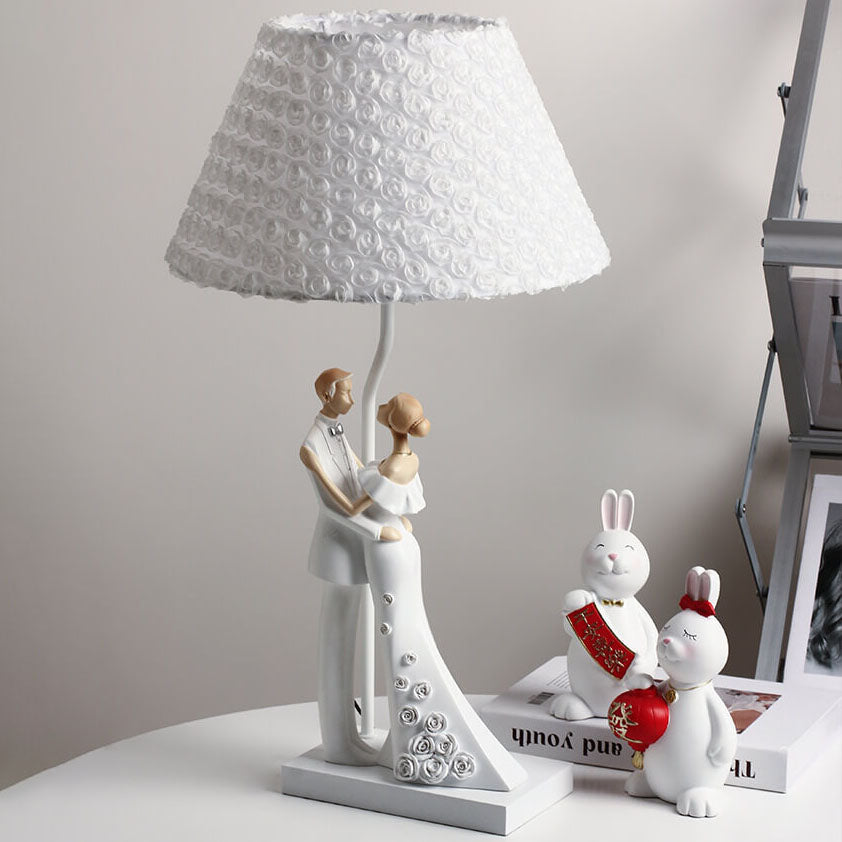 Romantic Resin Hugging Couple Table Lamp