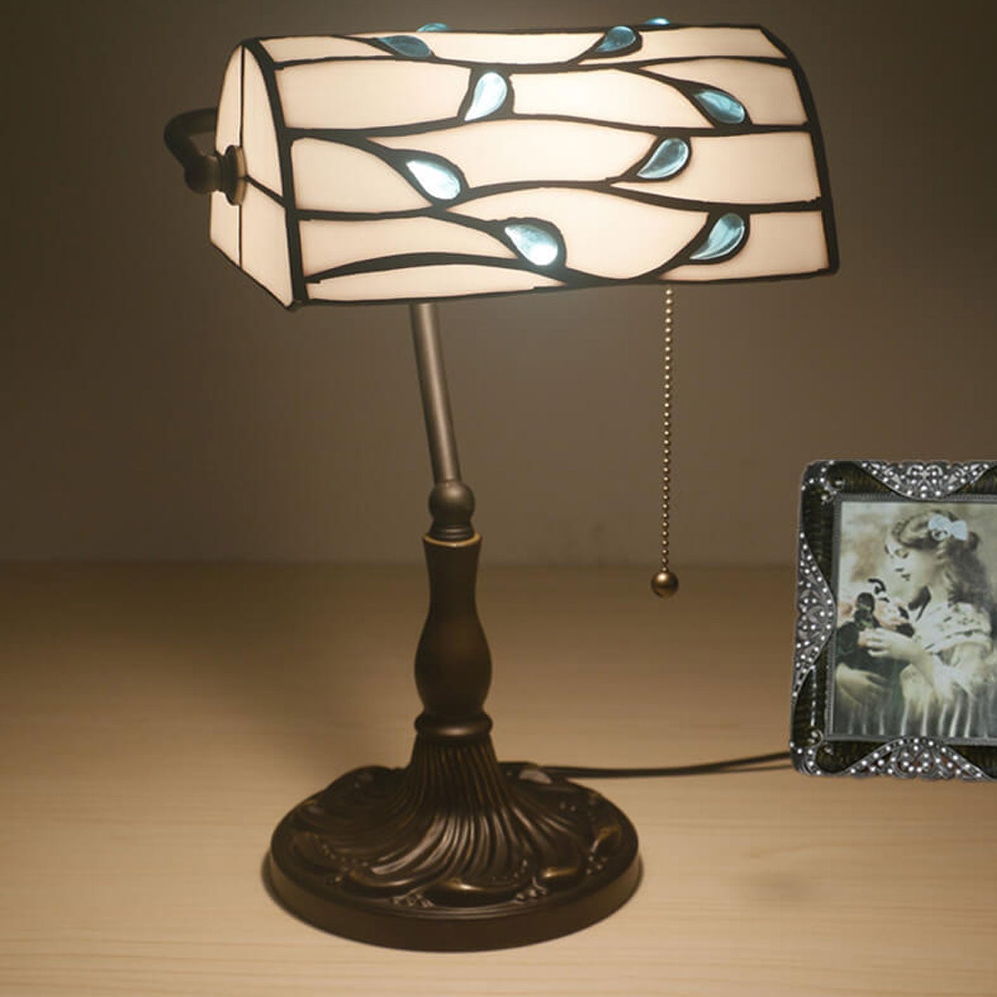 Lucite Beads Design Table Lamp