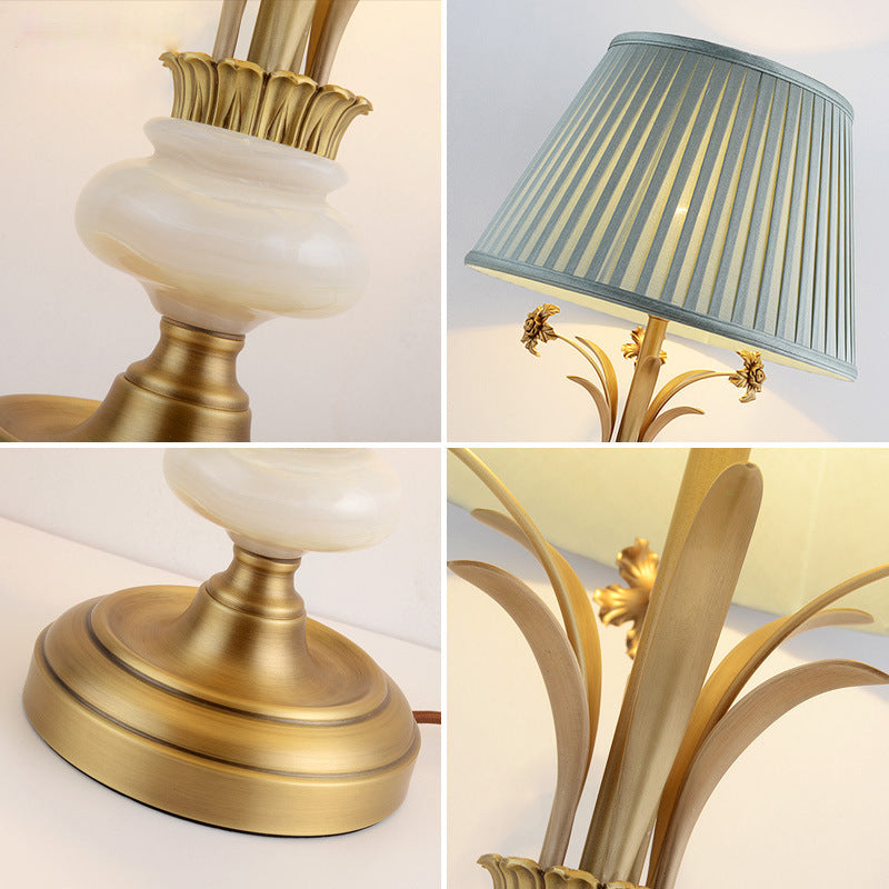 Round Trapezoidal Flower Leaf Table Lamp