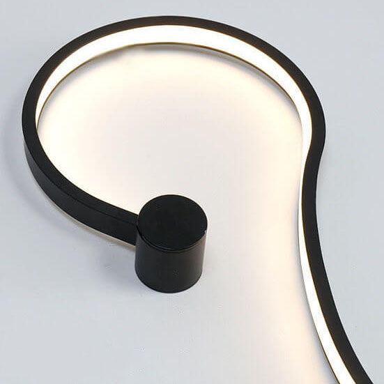 Long Aluminum Snake Shaped Wall Lamp