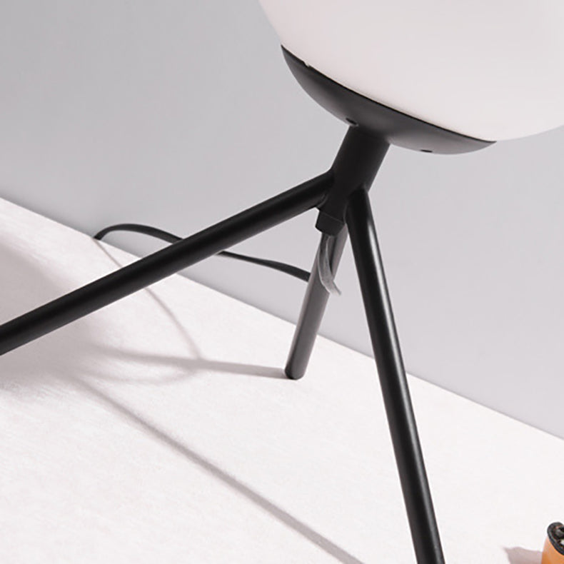Iron Glass Ball Bracket Table Lamp