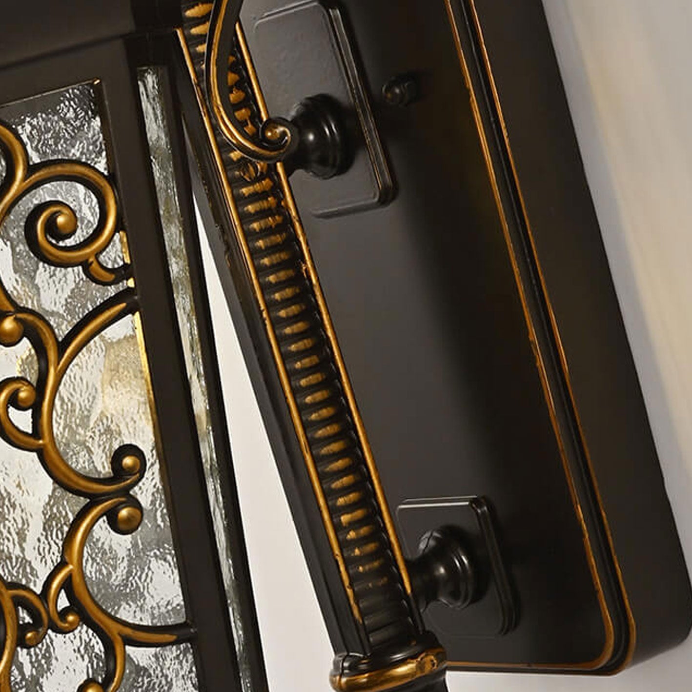 Palace Outdoor Light