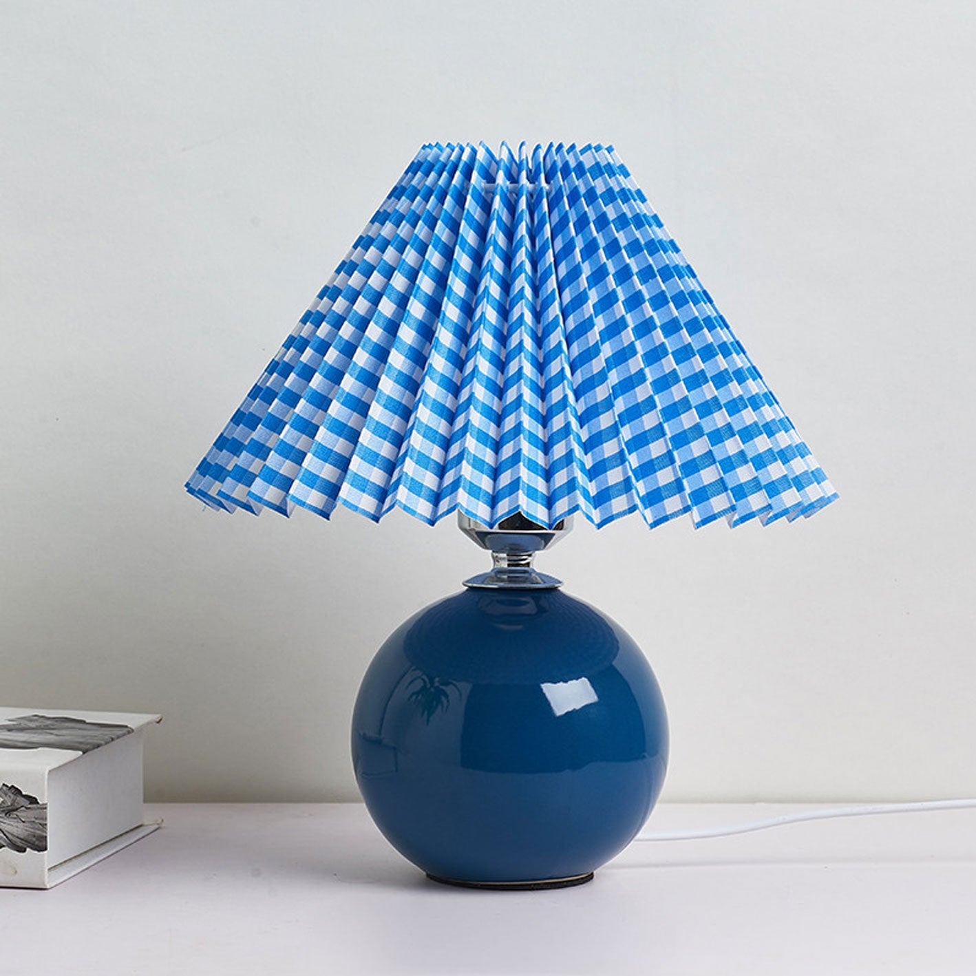 Ceramic Pleated Table Lamp