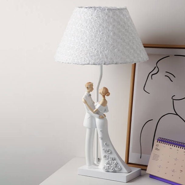 Romantic Resin Hugging Couple Table Lamp