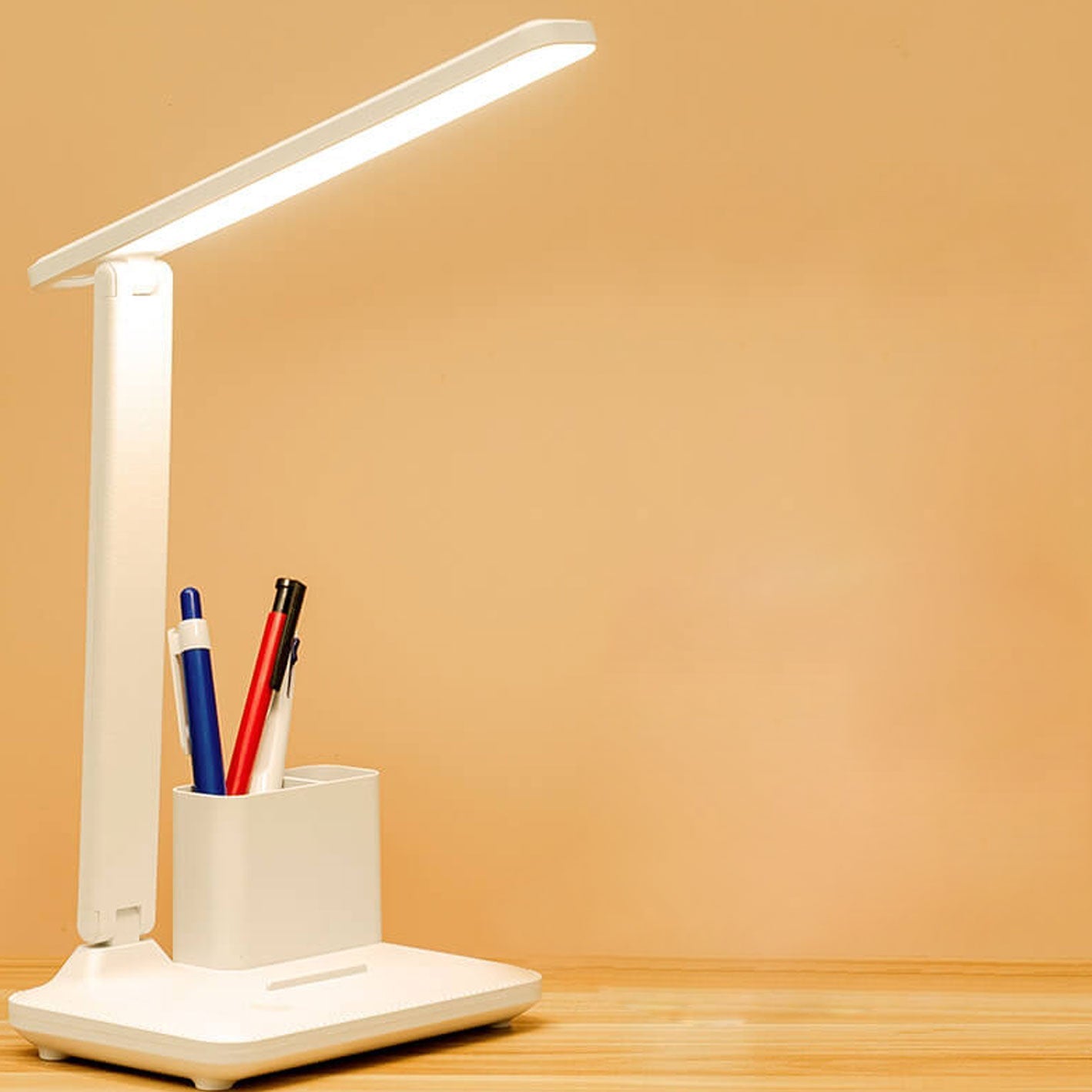 Folding Pen Holder Eye Table Lamp