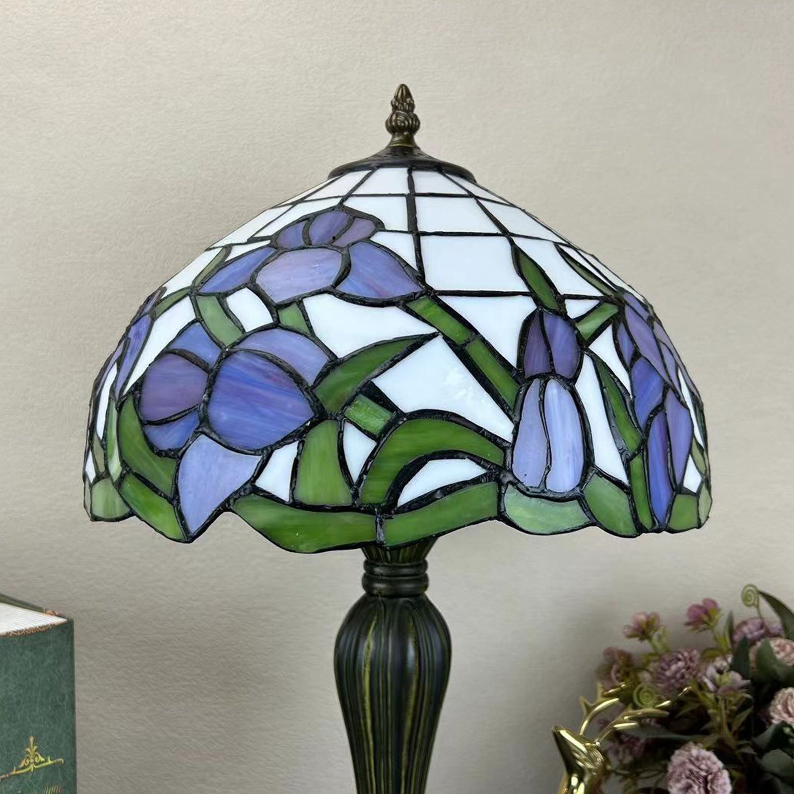 Round Dome Flower Alloy Table Lamp