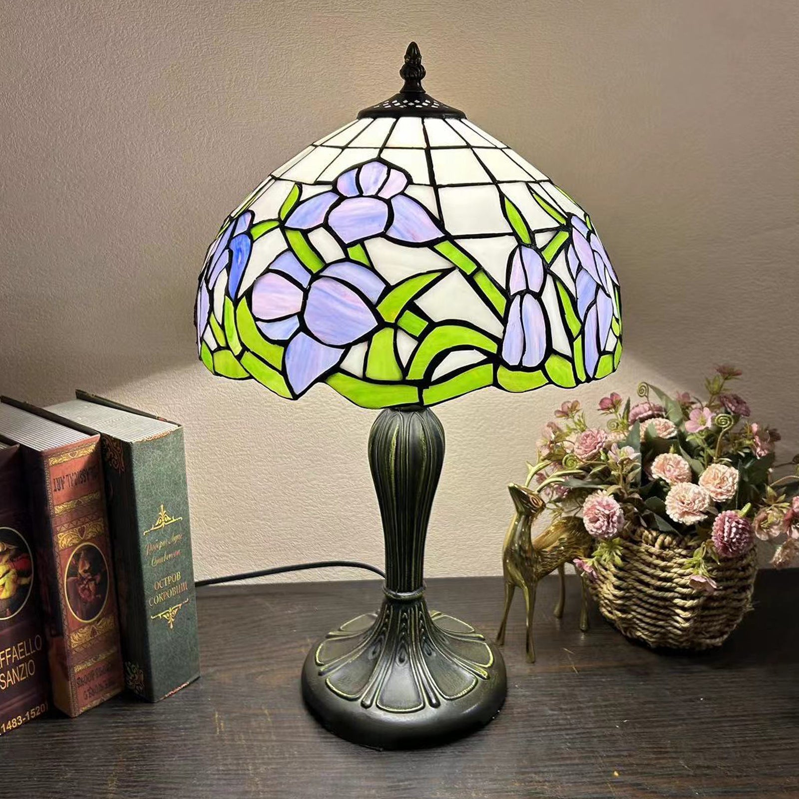Round Dome Flower Alloy Table Lamp