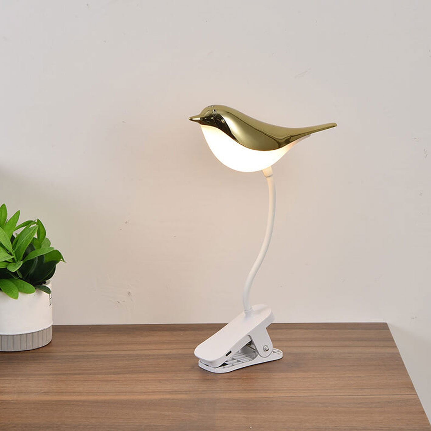 Bird Clip Charging Night Table Lamp