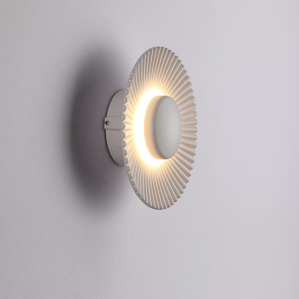 Round Shell Textures Aluminum Wall Lamp