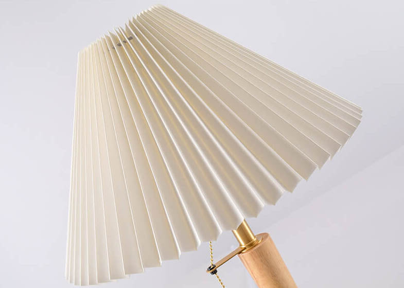 Pleated Pull Cord Switch Table Lamp