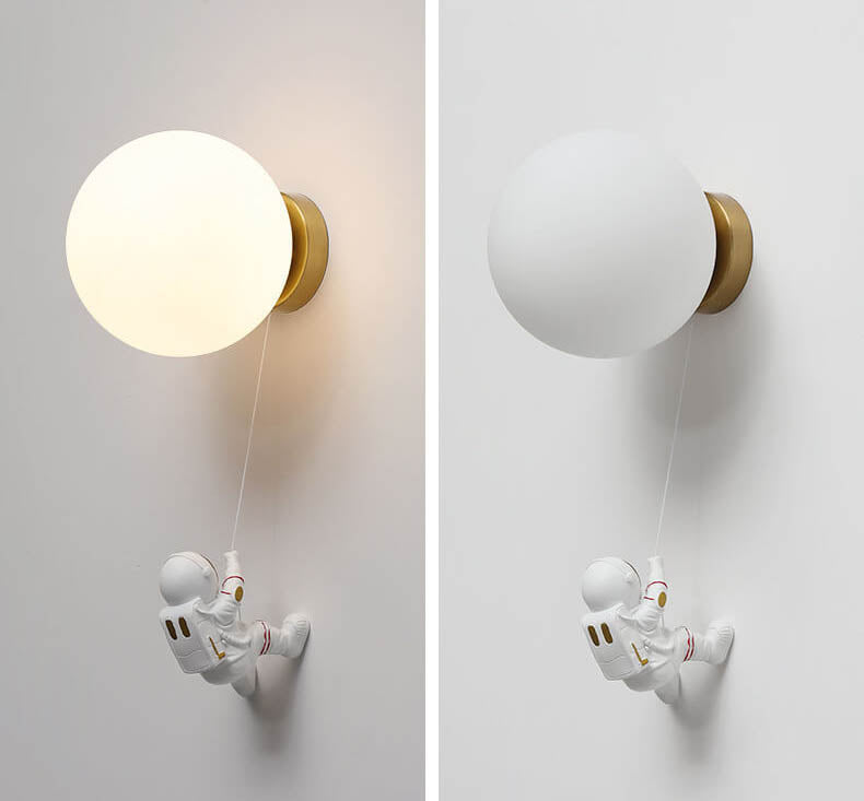 Moon Astronaut Wall Lamp