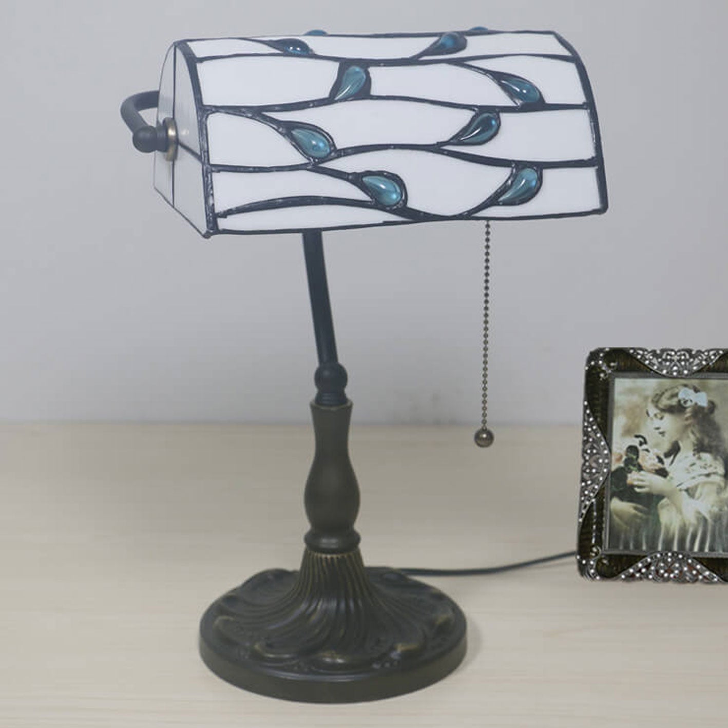 Lucite Beads Design Table Lamp