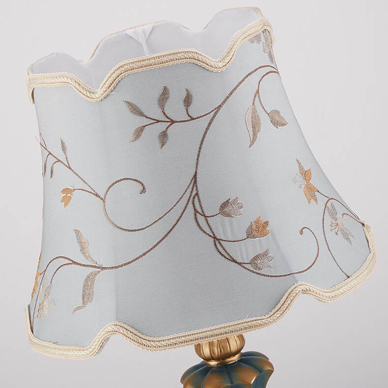Round Fabric Resin Classical Table Lamp