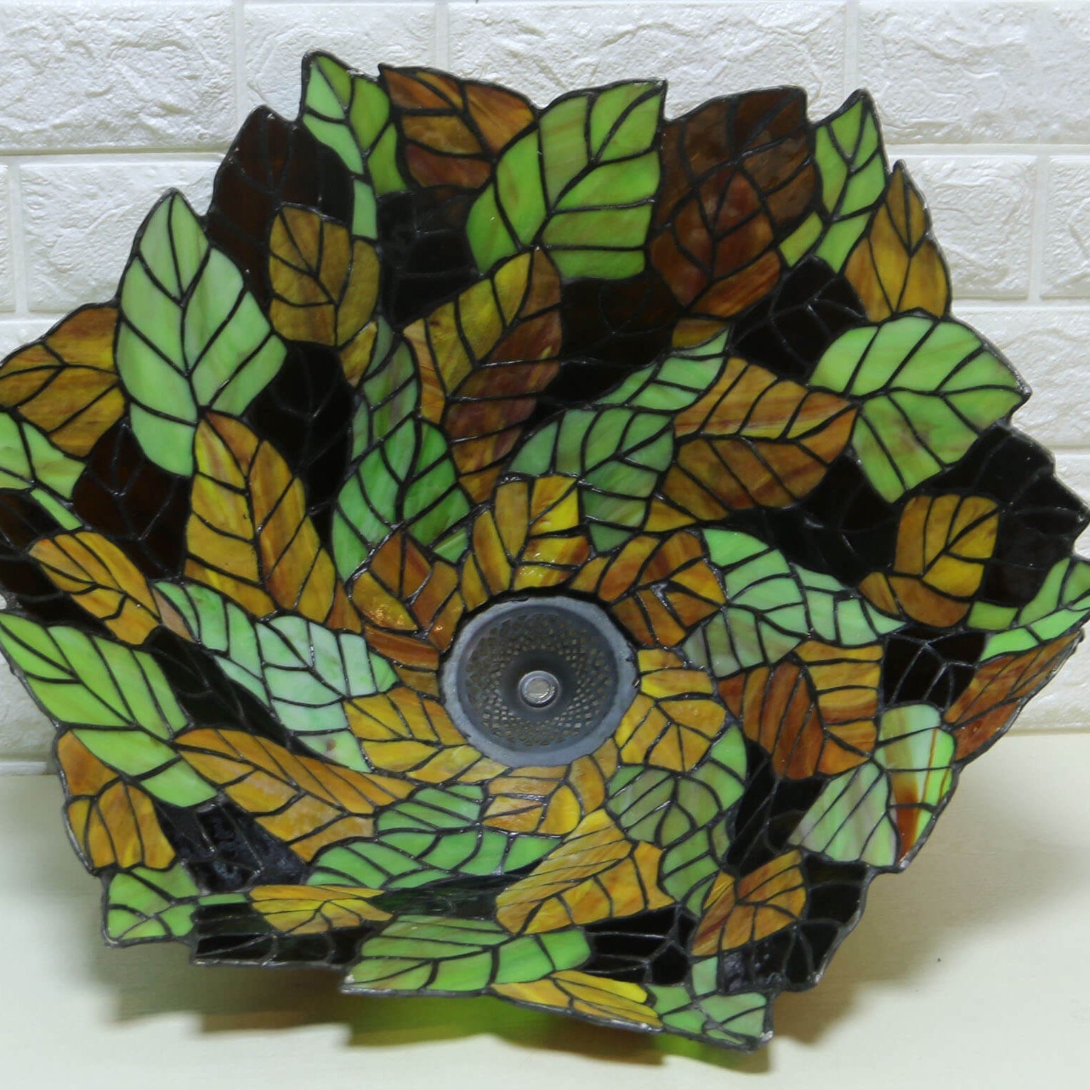Leaf Stained Glass 2-Light Table Lamp