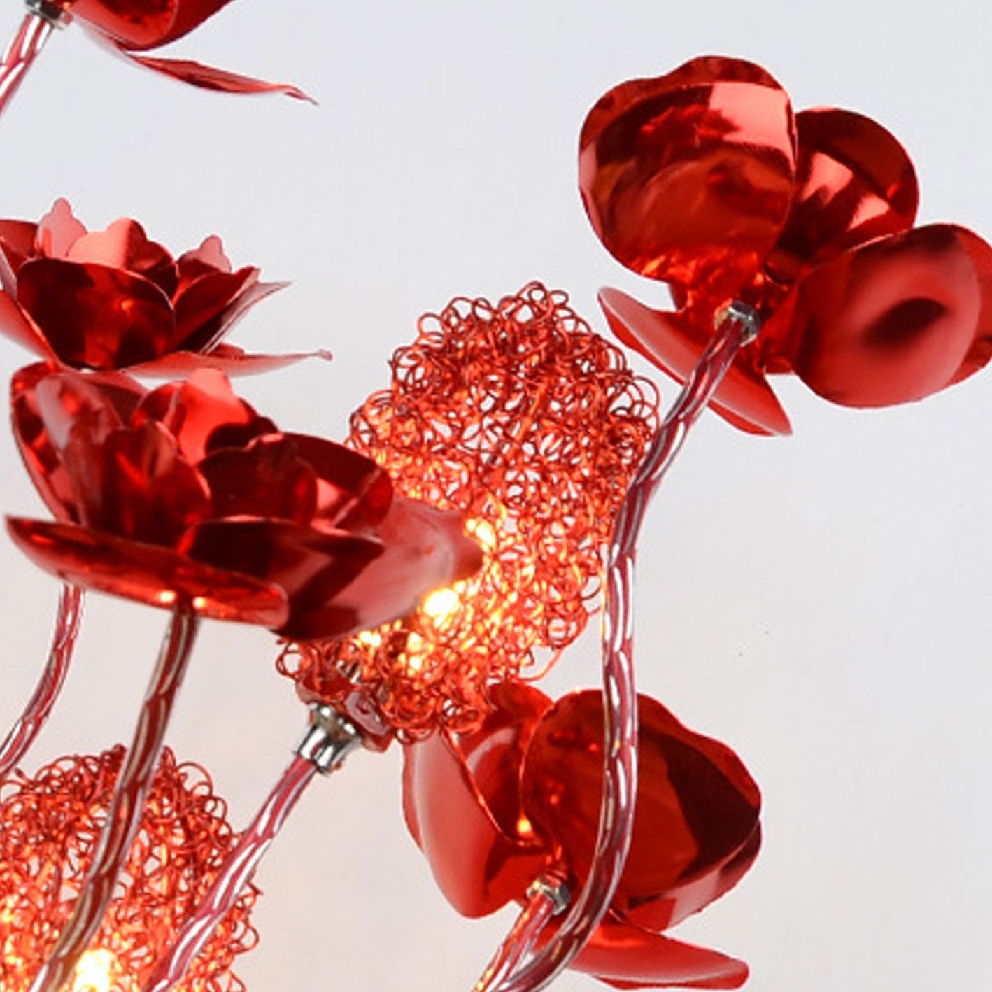 European-style Rose Aluminum Table Lamp