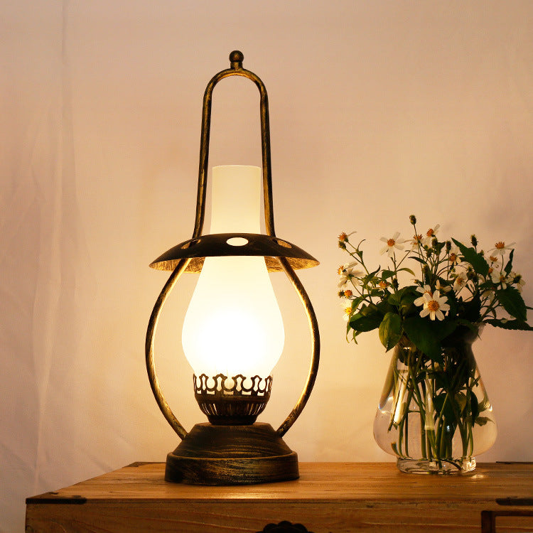 Antique Kerosene Oil Table Lamp