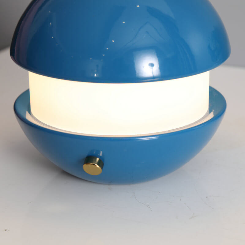 Metal Round Table Lamp