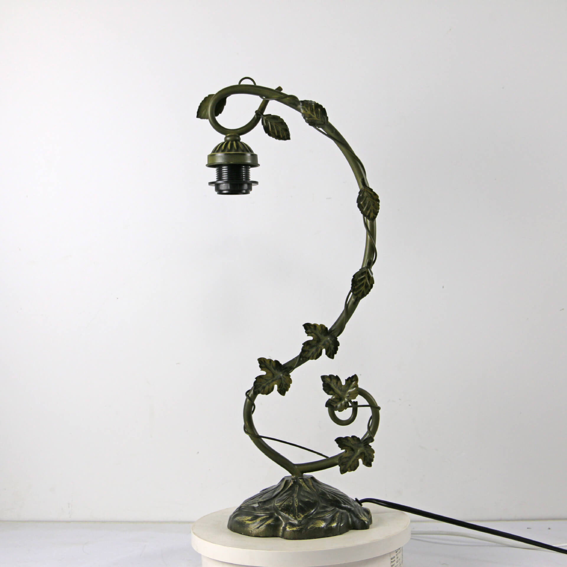 Rose Stained Glass Vine Table Lamp