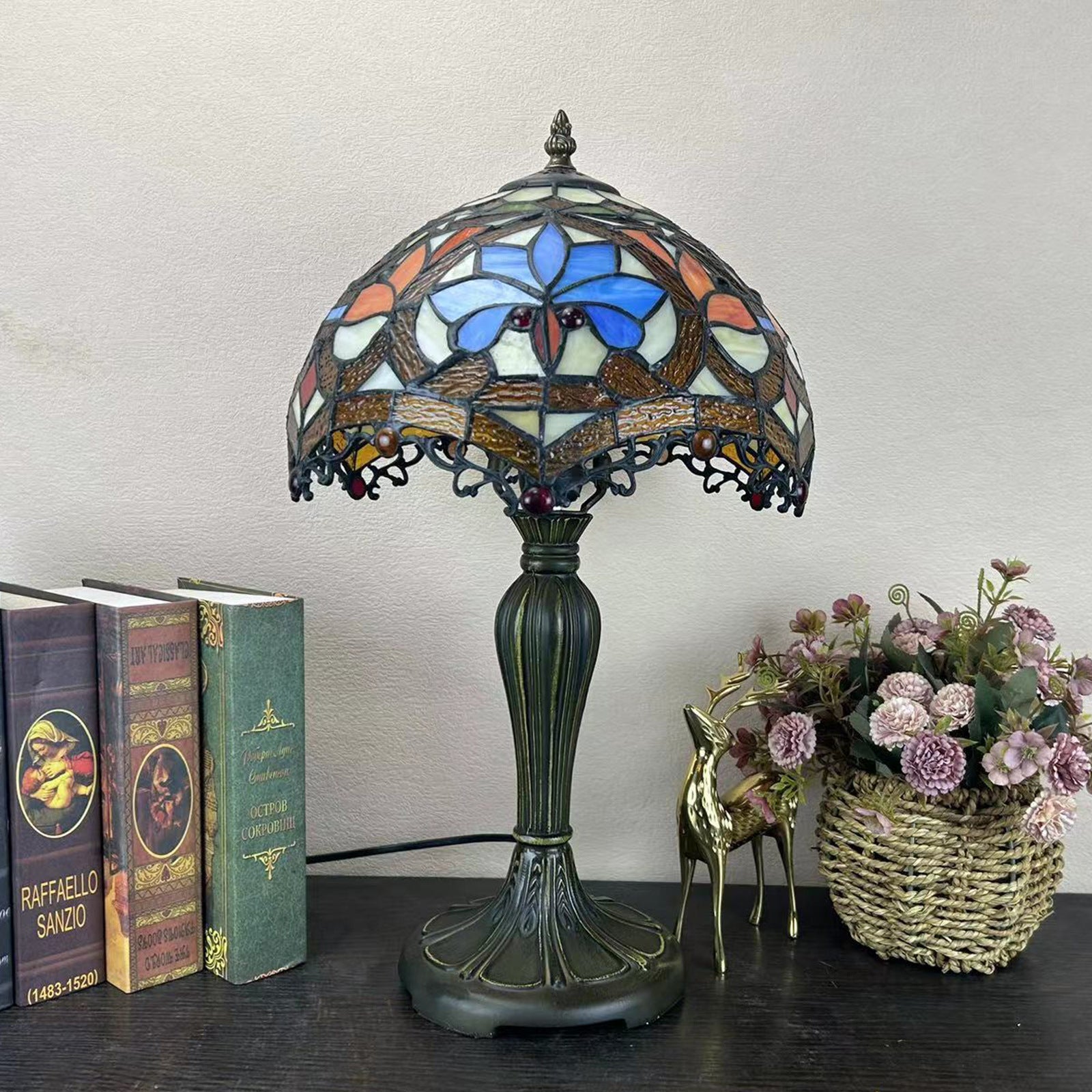 Round Dome Flower Alloy Table Lamp