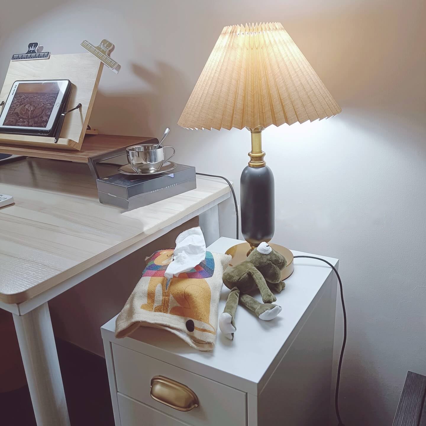 Pleated Column Table Lamp