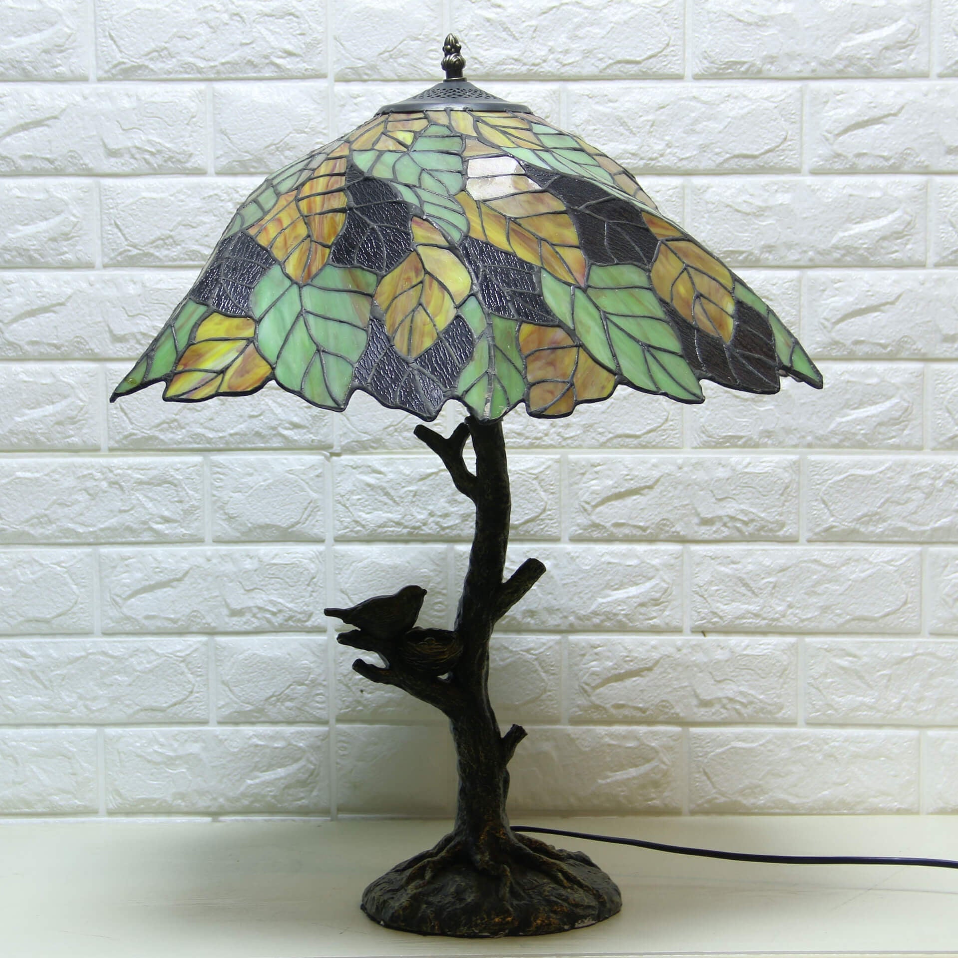 Leaf Stained Glass 2-Light Table Lamp