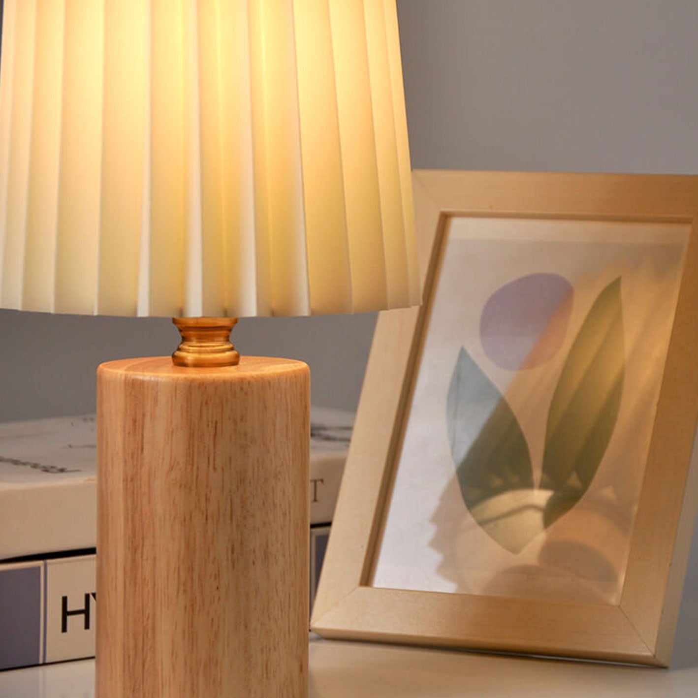 Korean Pleated Column Solid Table Lamp