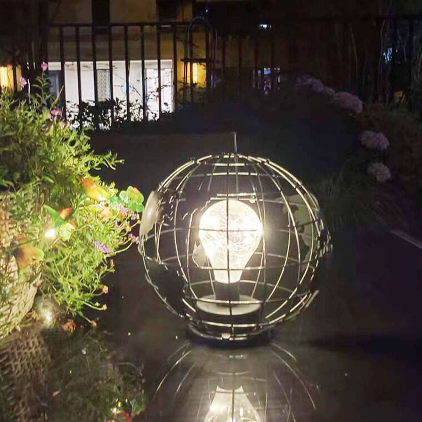 Earth Iron Night Decorative Table Lamp